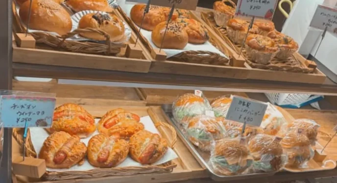 おうちベーカリーstrawberrytime 焼きたてパンの店内